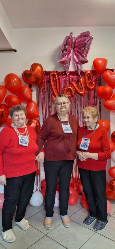 Zdjęcie grupowe Seniorów z realizacji programu H2H