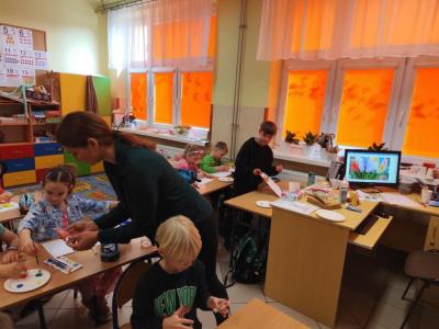 Praca plastyczna – „Hiacynty z patyczków do uszu”