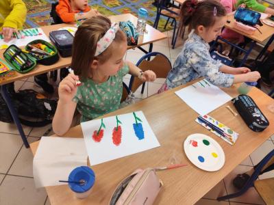 Praca plastyczna – „Hiacynty z patyczków do uszu”