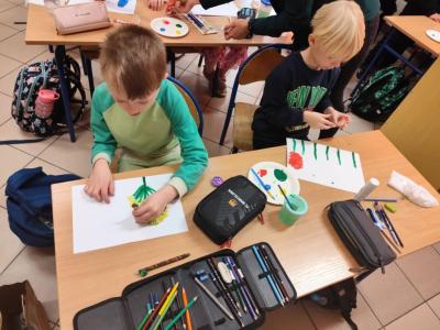 Praca plastyczna – „Hiacynty z patyczków do uszu”