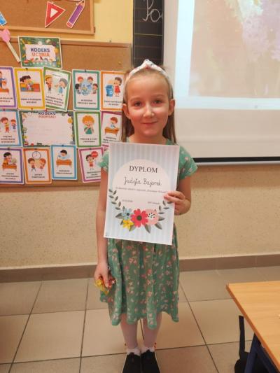 wręczenie dyplomów „Przyjaciel Wiosny” za aktywny udział w zajęciach