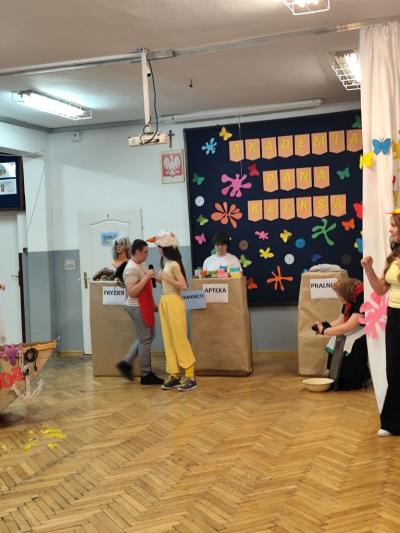 Interpretacja utworu Kaczka Dziwaczka