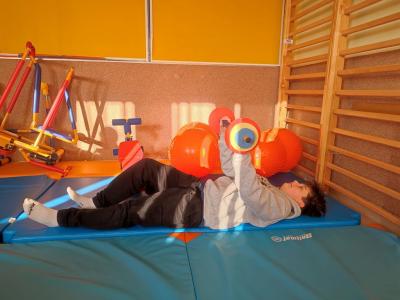 Uczniowie realizujący działąnia projektowe w ramach Ispiruję do nauki