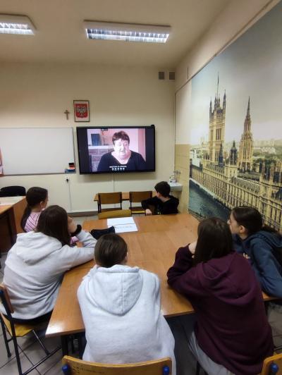 Uczniowie realizujący działąnia projektowe w ramach Ispiruję do nauki