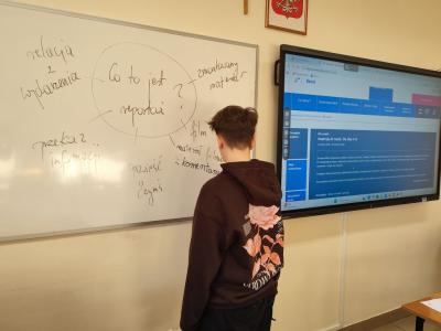 Uczniowie realizujący działąnia projektowe w ramach Ispiruję do nauki