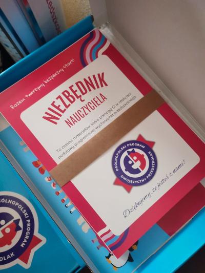 Niezbędnik nauczyciela do realizacji projektu Dwujęzyczny przedszkolak