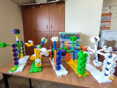 Modele z Korbo wykonane przez uczniów
