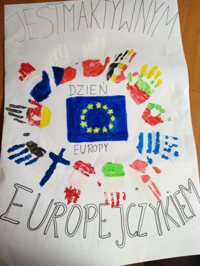 Przygotowania materiałów do dnia Europy