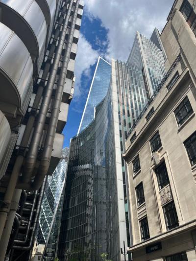 nowoczesne wieżowce w City of London