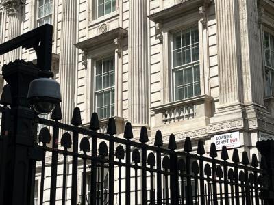 ulica 10 Downing Street - siedziba premiera Wielkiej Brytanii