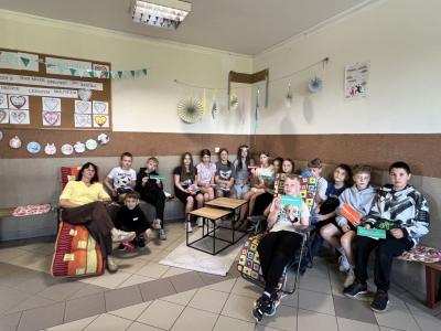 klasa 5a na zakonczenie festiwalu w strefie relaksu z wychowawca