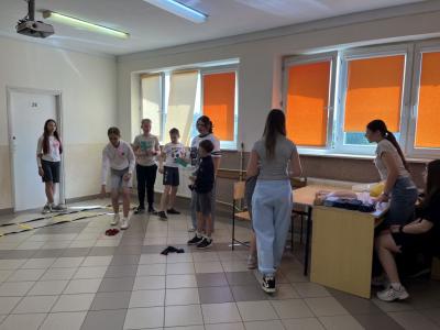 strefa sportowa - rzut woreczkiem do celu