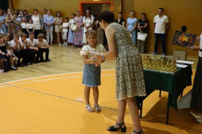Zakończenie roku szkolnego w hali sportowej