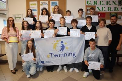 Zdjęcie grupowe uczestników projektu