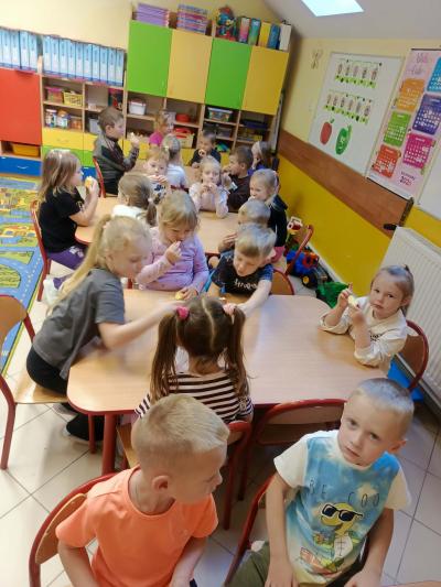 Degustacja jabłek u Leśnych Duszków