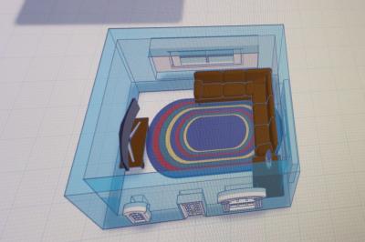 Uczniowie projektują w programie tinkercad.