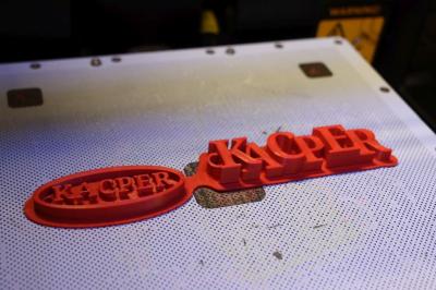 Uczniowie projektują w programie tinkercad.
